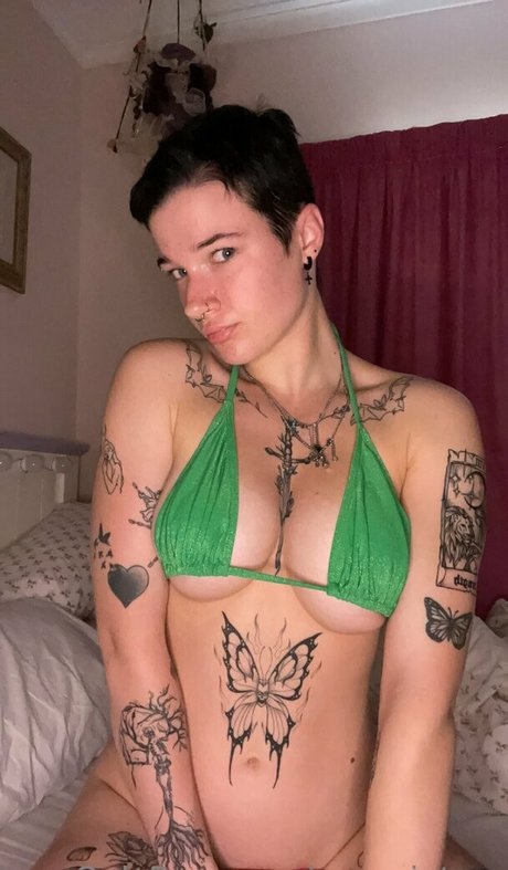 Nagie wyciekłe zdjęcie OnlyFans od Evewinters