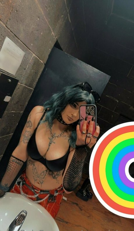 Nagie wyciekłe zdjęcie OnlyFans od Evewinters