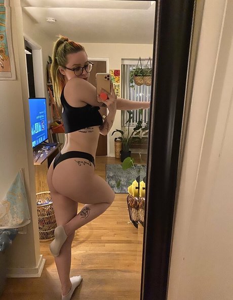 Handj0bzbychelle
