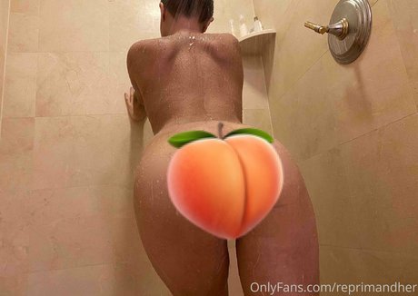 Nagie wyciekłe zdjęcie OnlyFans od Xxreprimandher