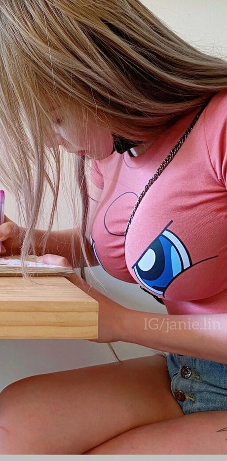 Nagie wyciekłe zdjęcie OnlyFans od Janielin