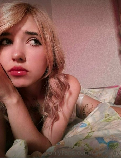 Nagie wyciekłe zdjęcie OnlyFans od Katelatex