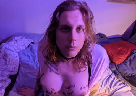 Nagie wyciekłe zdjęcie OnlyFans od Brainwashedpet