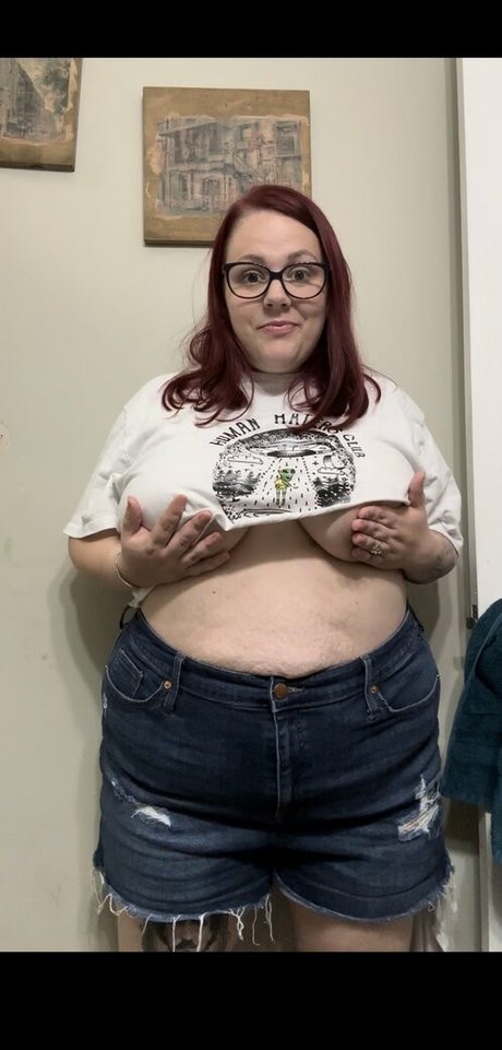 Nagie wyciekłe zdjęcie OnlyFans od Borrowhiswife2