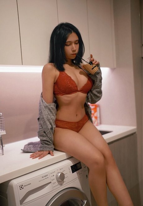 Nagie wyciekłe zdjęcie OnlyFans od Refeen