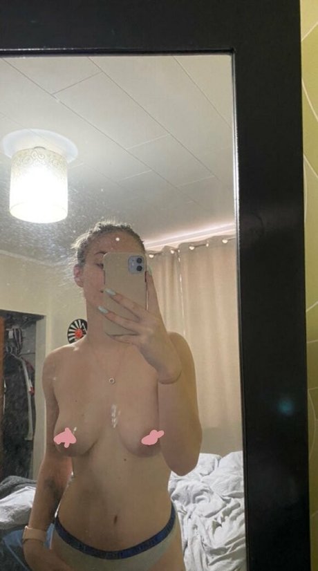 Nagie wyciekłe zdjęcie OnlyFans od Slxttycandy