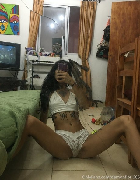 Nagie wyciekłe zdjęcie OnlyFans od Demonflor666