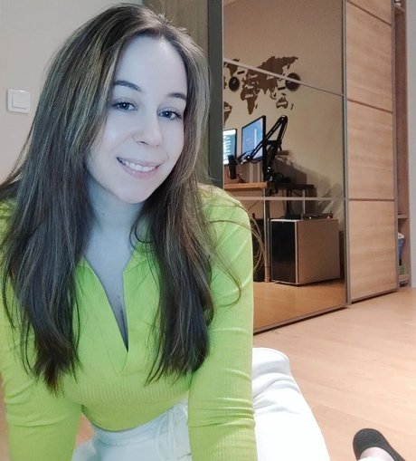 Nagie wyciekłe zdjęcie OnlyFans od Actuallyalisa