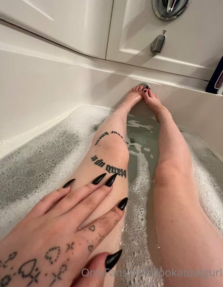 Nagie wyciekłe zdjęcie OnlyFans od Lookatdatgurl