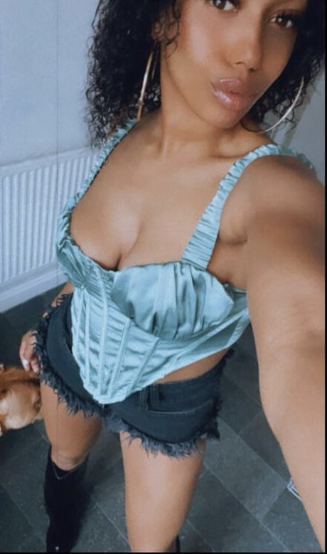 Nagie wyciekłe zdjęcie OnlyFans od Jazz Calland