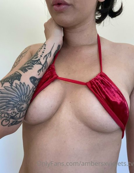 Nagie wyciekłe zdjęcie OnlyFans od Amber Violet