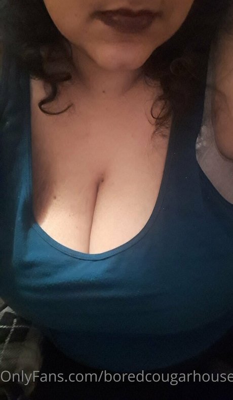 Boredcougarhousewife