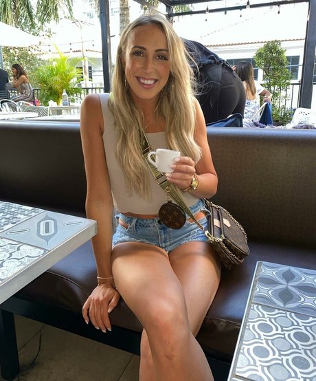 Nagie wyciekłe zdjęcie OnlyFans od Carley Sanfilippo