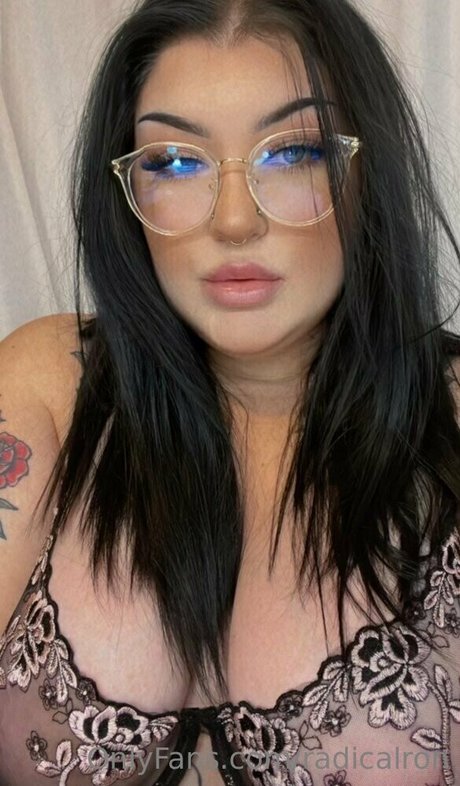 Nagie wyciekłe zdjęcie OnlyFans od Radicalron