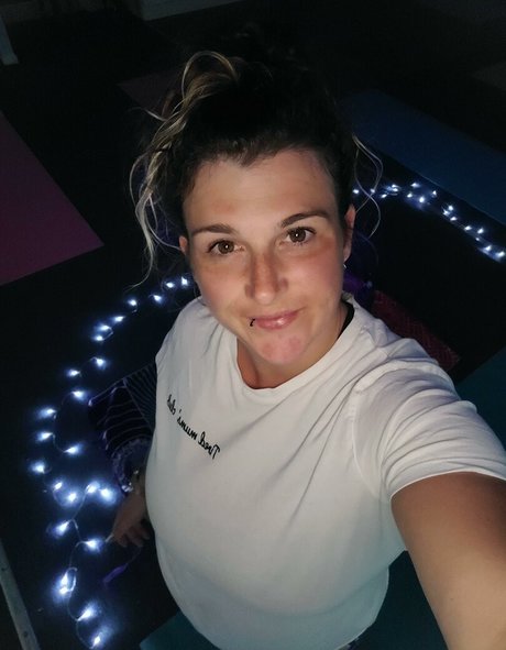 Nagie wyciekłe zdjęcie OnlyFans od Pregnantmamamsalicefury