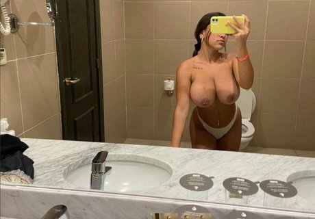 Kiara Rosario