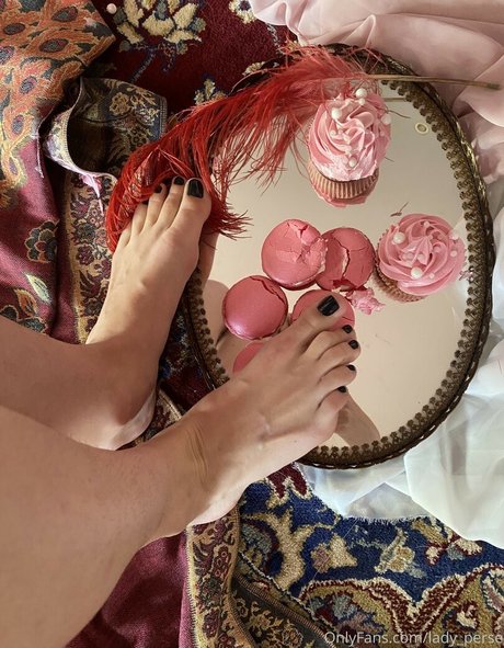 Nagie wyciekłe zdjęcie OnlyFans od Lady Perse