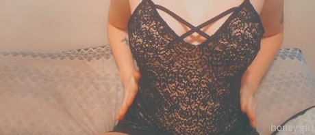 Nagie wyciekłe zdjęcie OnlyFans od Honeygirl