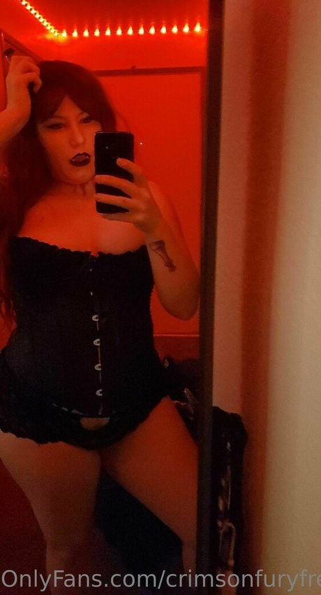 Nagie wyciekłe zdjęcie OnlyFans od Crimsonfuryfree