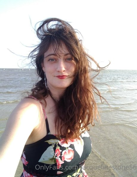 Nagie wyciekłe zdjęcie OnlyFans od Jacquelinestone56