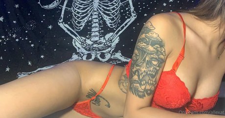 Nagie wyciekłe zdjęcie OnlyFans od Allexat