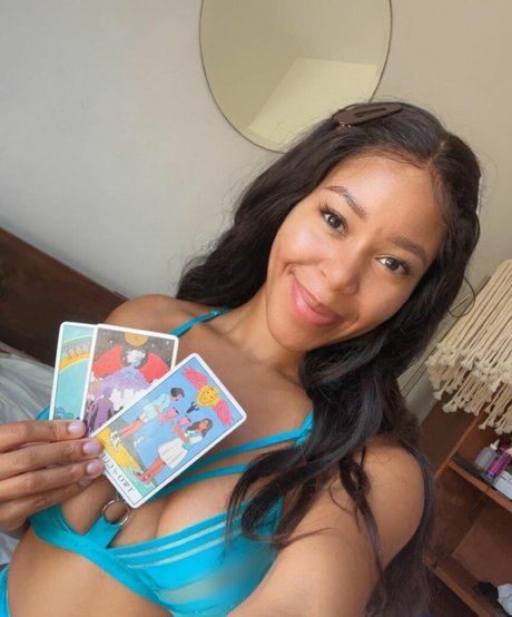 Nagie wyciekłe zdjęcie OnlyFans od Cherry Latto