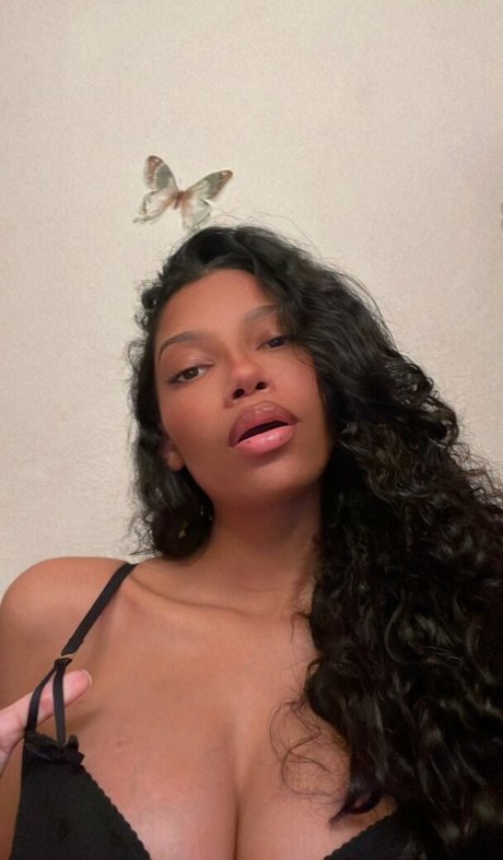 Nagie wyciekłe zdjęcie OnlyFans od Eden Jabari