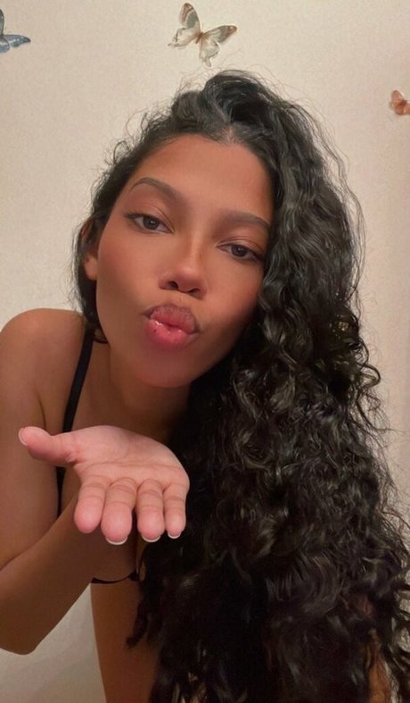 Nagie wyciekłe zdjęcie OnlyFans od Eden Jabari