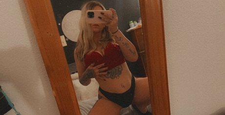 Nagie wyciekłe zdjęcie OnlyFans od Tattedprincess1998