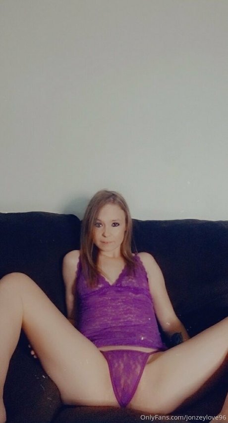 Nagie wyciekłe zdjęcie OnlyFans od Jonzeylove96