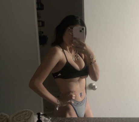 Nagie wyciekłe zdjęcie OnlyFans od Emilia Torres