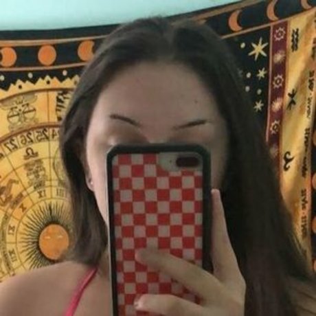 Nagie wyciekłe zdjęcie OnlyFans od Emmarach