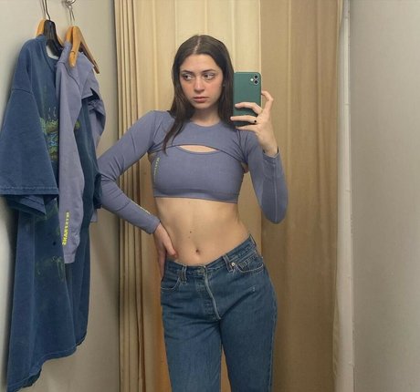 Nagie wyciekłe zdjęcie OnlyFans od Lizzy Mcalpine