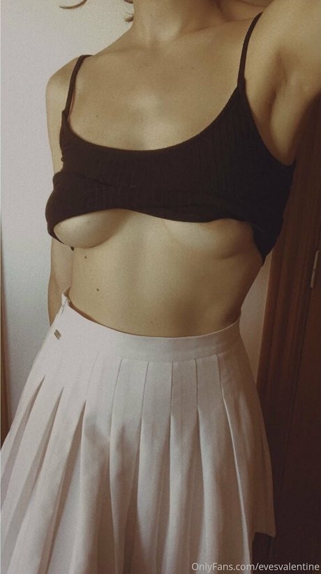 Nagie wyciekłe zdjęcie OnlyFans od Evesvalentine