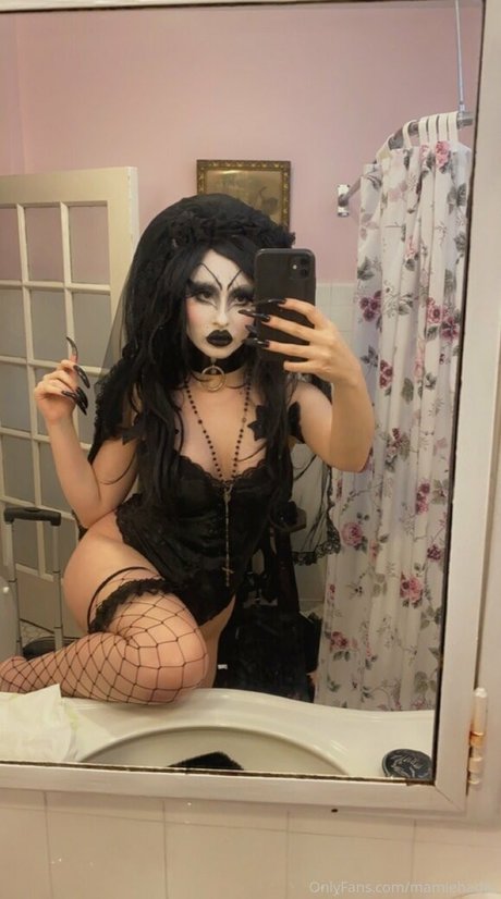 Nagie wyciekłe zdjęcie OnlyFans od Mamiehades