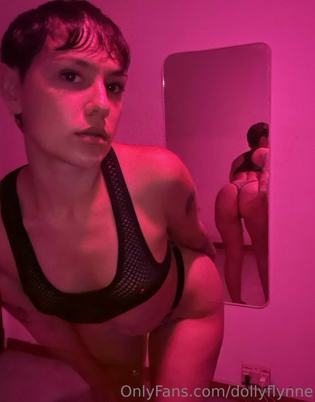 Nagie wyciekłe zdjęcie OnlyFans od Dollyflynne