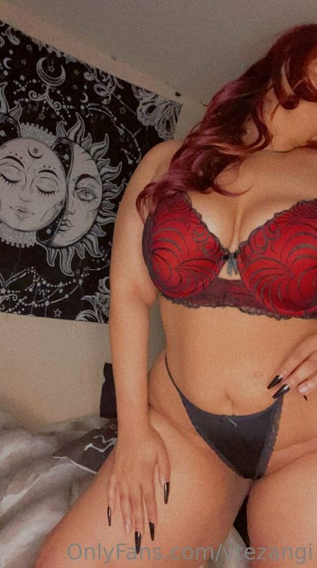 Nagie wyciekłe zdjęcie OnlyFans od Vtezangi