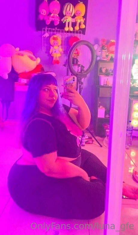 Nagie wyciekłe zdjęcie OnlyFans od Lunagfe