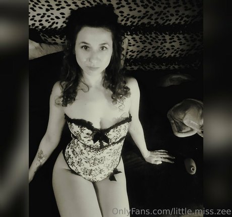 Nagie wyciekłe zdjęcie OnlyFans od Littlemisszee