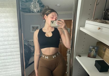 Nagie wyciekłe zdjęcie OnlyFans od Elizabeth Grace