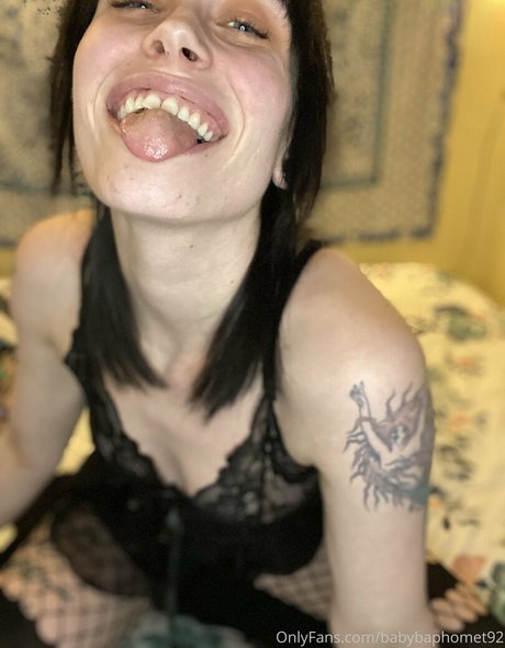 Nagie wyciekłe zdjęcie OnlyFans od Babybaphomet92