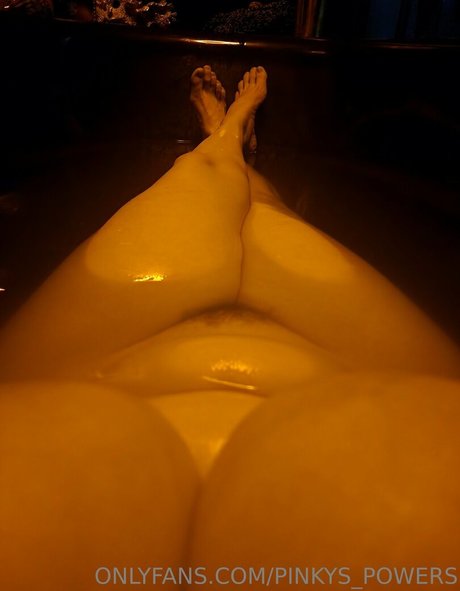 Nagie wyciekłe zdjęcie OnlyFans od Pinkystoes