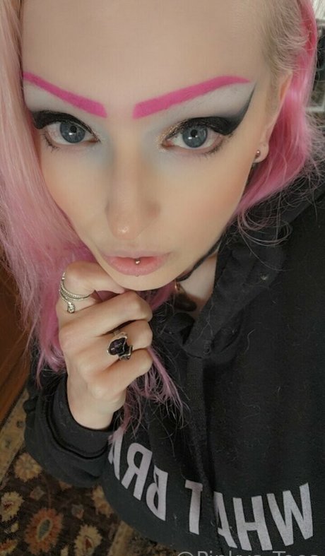 Nagie wyciekłe zdjęcie OnlyFans od Pinkystoes