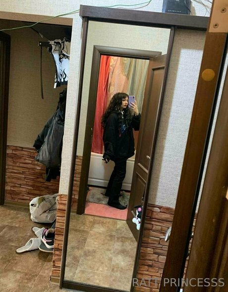 Nagie wyciekłe zdjęcie OnlyFans od Ratt Princesss