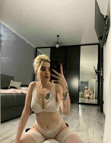 Nagie wyciekłe zdjęcie OnlyFans od Liyabarbiyour