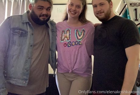 Nagie wyciekłe zdjęcie OnlyFans od Elenakoshkaxoxo