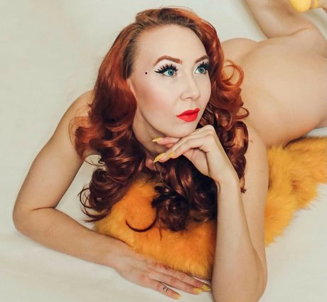 Nagie wyciekłe zdjęcie OnlyFans od Juliette Electrique