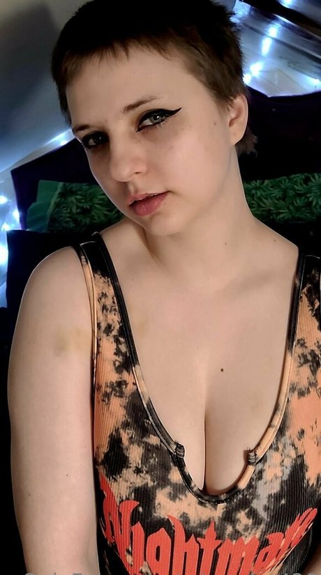 Nagie wyciekłe zdjęcie OnlyFans od Miramira420