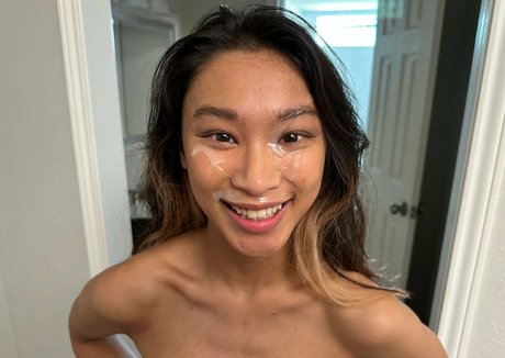 Nagie wyciekłe zdjęcie OnlyFans od Xoey Li