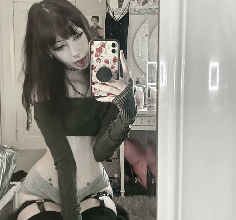Nagie wyciekłe zdjęcie OnlyFans od Xiirot